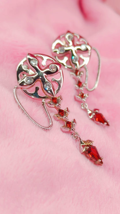 Fatui Earrings - Red