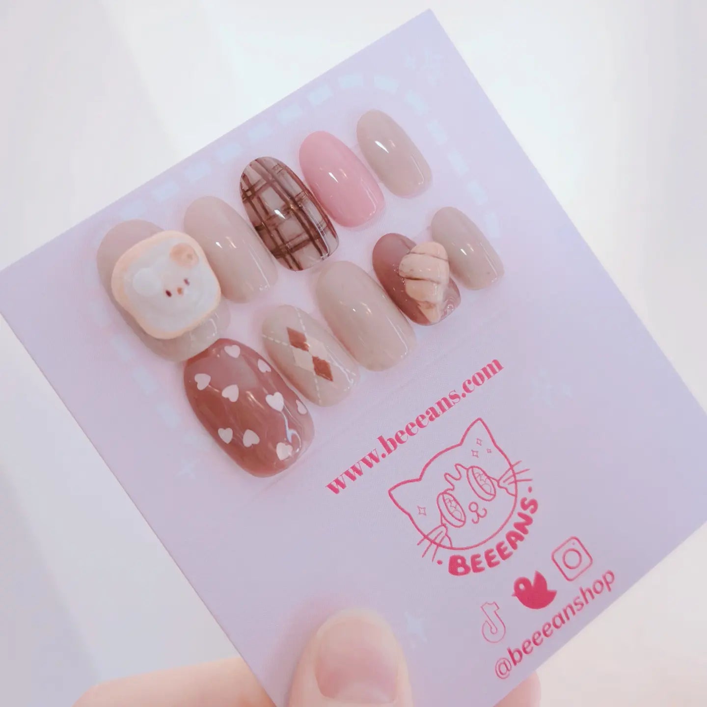 Toasty Bears Press on nails