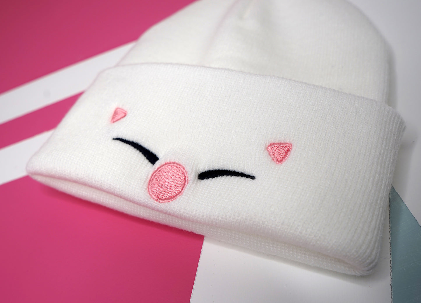 Mog Embrodiered beanie Hat